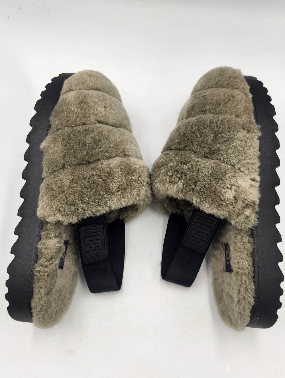 UGG Super Fluff Slippers Womens 9 Burnt Olive Closed Toe Sheepskin Platform - Picture 6 of 16